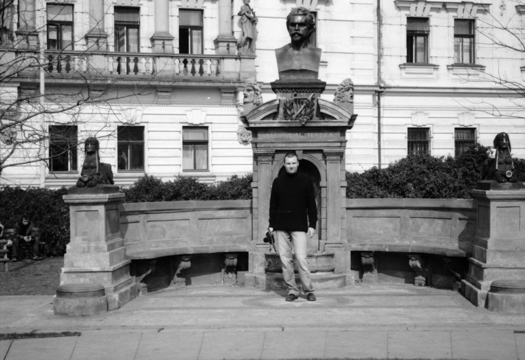 Image 21 of 63  -  186 kB