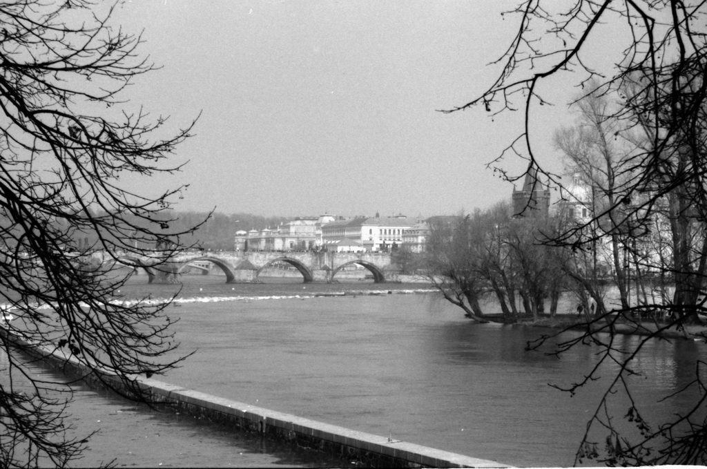Image 34 of 63  -  147 kB