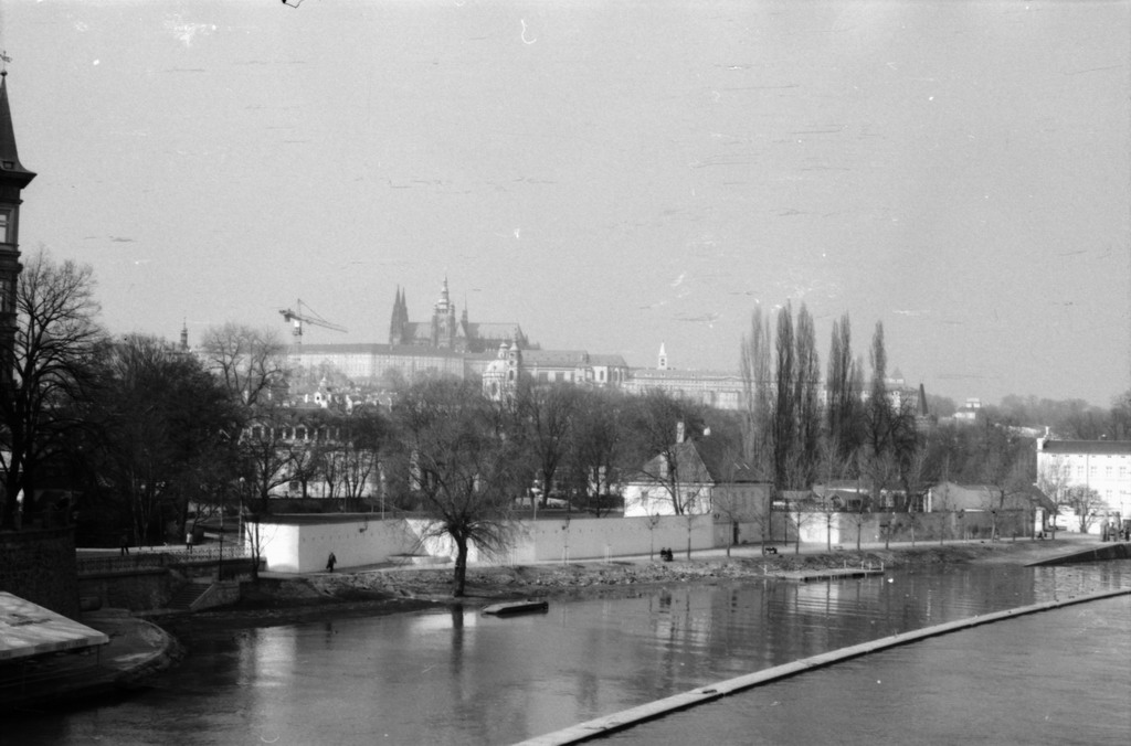 Image 20 of 63  -  145 kB